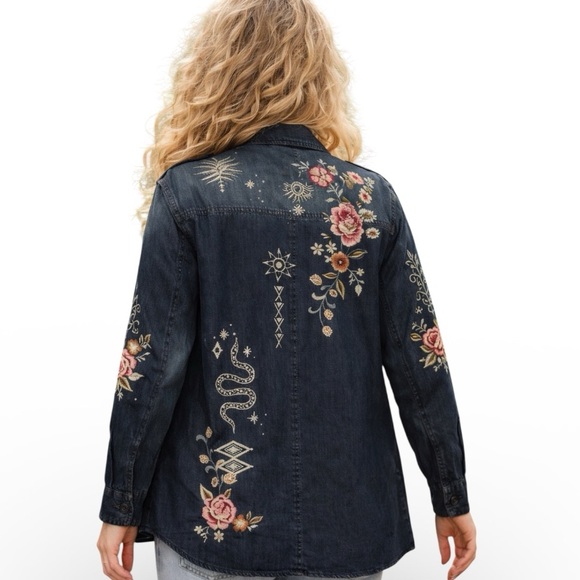 Johnny Was HEAVILY EMBROIDERED DEMIN SHIRT/JACKET UMOYA NWT - Picture 2 of 15